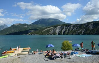Domaine R�sidentiel De Plein Air Odalys Berges Du Lac