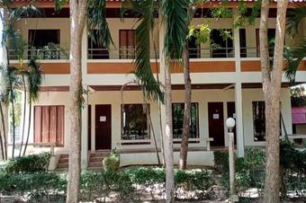 Hotel Oyo 1142 Laemkum Beach Resort