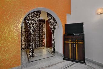 Hotel Oyo Home 16133 2bhk Luxury Farmhouse