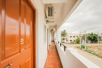 Hotel Oyo 45806 Sri Sakthi Vinayagar Residency