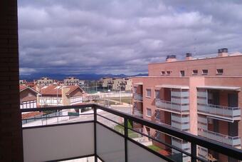 Apartment With 2 Bedrooms In Cirue�a, With Shared Pool And Terrace