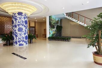 Guangzhou Helong Hotel