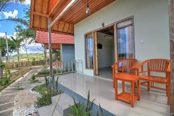 Bed & Breakfast Mesari Cottage