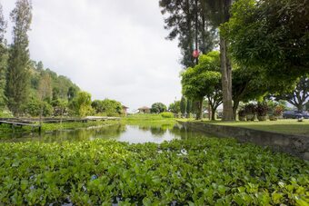 Hotel Oyo 2186 Tongging Beach