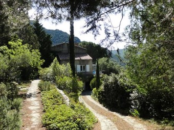 Apartamentos Boutique Villa In Vieussan With Private Pool