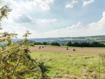 Cozy Apartment In Betzenrod Near Lake