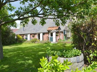 Cozy Holiday Home In Bergen Op Zoom With Garden