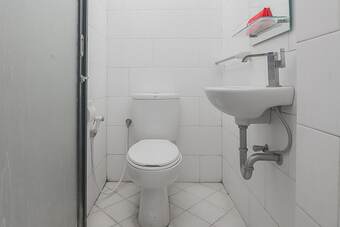 Hotel Reddoorz Syariah Near Krida Nusantara