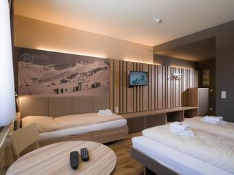 Jufa Hotel Laterns - Klangholzhus