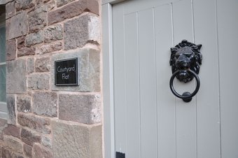 Country Estate - Courtyard Apartment, Llandenny