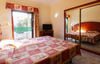 Aparthotel Tropical