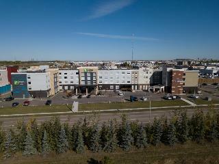 Hotel Holiday Inn Express And Suites West Edmonton-mall