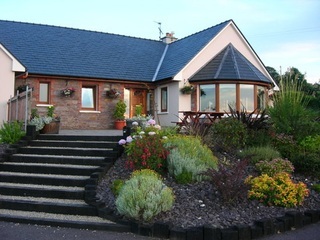 Bed & Breakfast Lurraga House