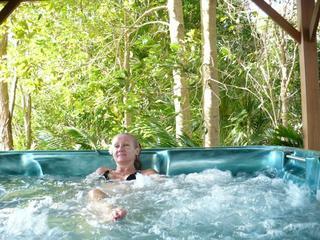 Hotel Tropical Coast Retreat