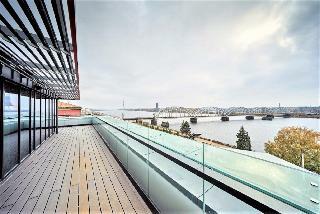 Wellton Riverside Spa Hotel