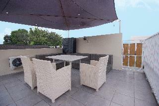 Hotel Oyo 647 Irooms