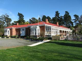 Hotel Ugbrooke Country Estate