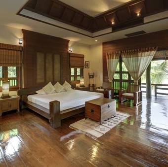 Hotel Horizon Village & Resort