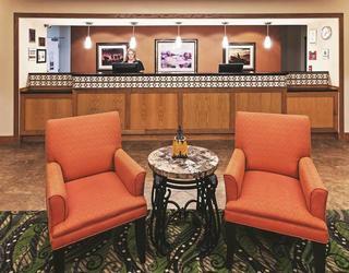 Hotel Comfort Inn & Suites Shawnee North Near I-40