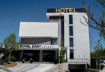 Hotel Royal East Resort