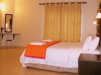 Apartamentos Palm Valley Inn