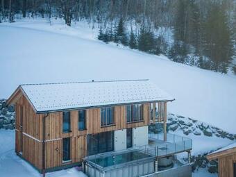 Luxury Chalet With Pool And Sauna, Skilift At 500m