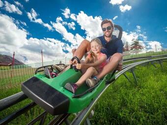 With Guts Living Top 1