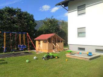 Gorgeous Luxurious House With Large Garden Close To The Town Centre And Piste