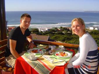 Hostal At Whale-phin Guest House