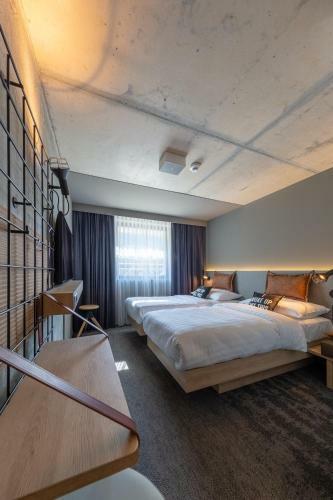 Hotel Moxy Sion