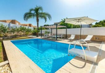 Villa House Family Dreams