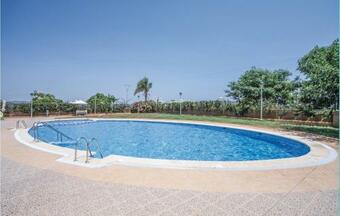 Stunning Apartment In Cabanes W/ Outdoor Swimming Pool, Outdoor Swimming Pool And 2 Bedrooms