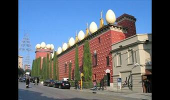 Villa In La Bisbal Sleeps 4 With Pool