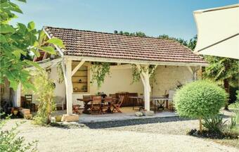Four-bedroom Holiday Home In Labatut Riviere