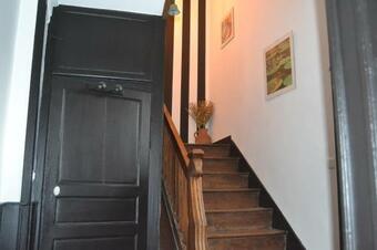 Hostal Artefact