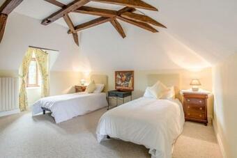 Villa 17th Century Manor House