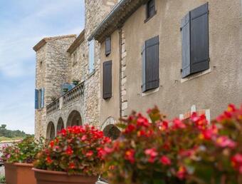 Limousis Chateau Sleeps 12 Pool Wifi