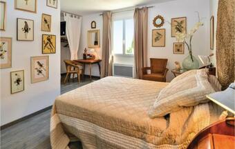 Amazing Home In Pont Saint Esprit W/ Outdoor Swimming Pool, Wifi And 4 Bedrooms