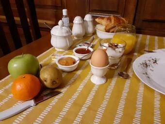 Bed & Breakfast Chambres & Table D'h�tes Au Chapitre