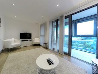 West Side Apartments -brentford, London