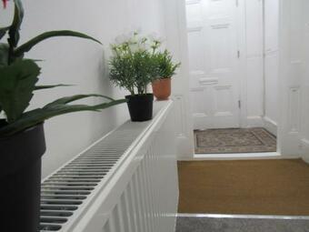 Hostal The Tas Suites - Tas Accommodations