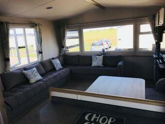 Luxury 3-bed Caravan On The East Coast