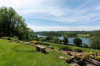 Cousley Wood Villa Sleeps 2 With Wifi