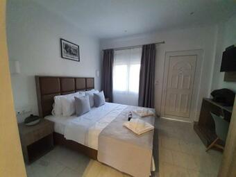 Hotel Hara Beach