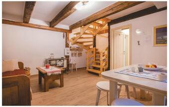 Awesome Home In Zmajevac W/ Wifi And 8 Bedrooms