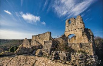 Stunning Home In Krmed W/ Outdoor Swimming Pool And 5 Bedrooms