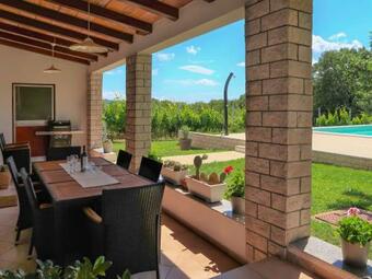 Holiday Home Anteo - Lbn383