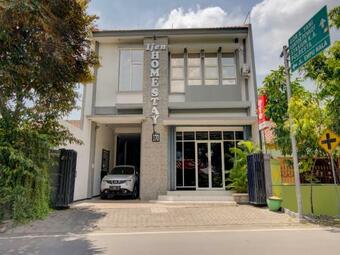 Hotel Oyo 3229 Ijen Homestay