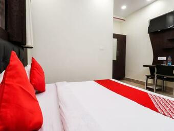 Oyo 72429 New Abhinandan Hotel