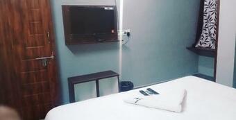 Hotel Make It Easy Way Inn (porur)